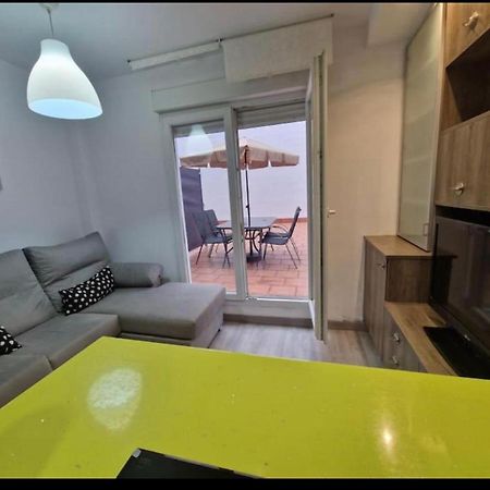 Apartamento Con Terraza Y Parking Gijón Rum bild