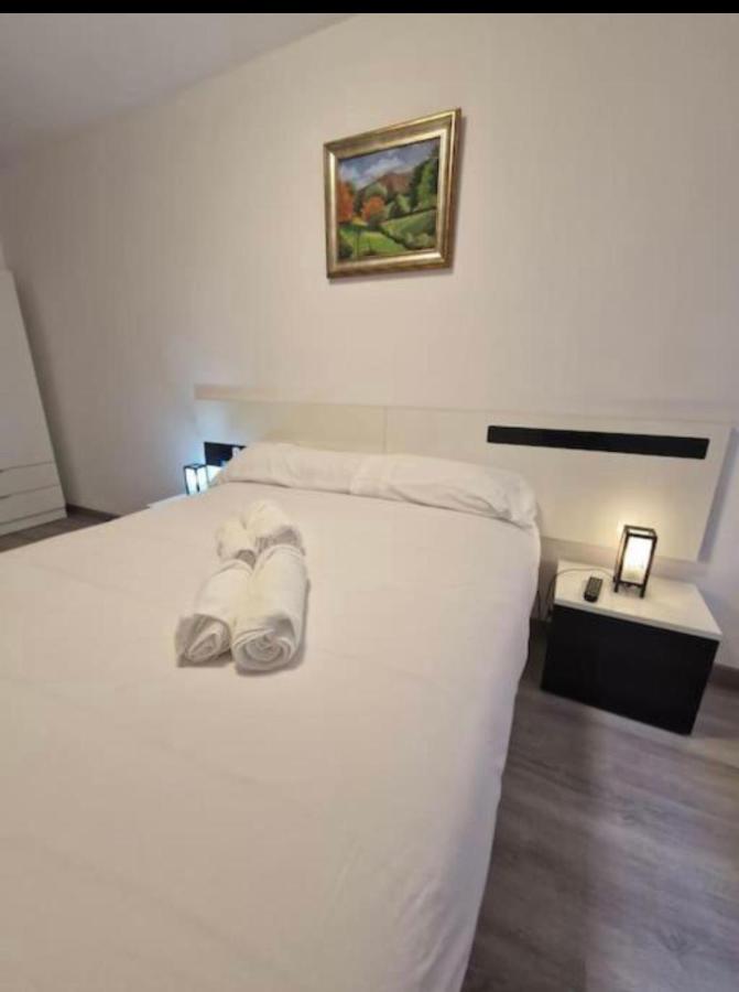 Apartamento Con Terraza Y Parking Gijón Rum bild